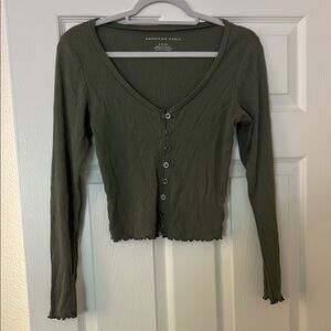 American Eagle Outfitters Green Fitted Long Sleeve Button Down